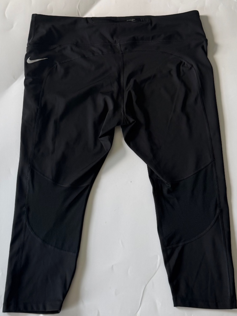 Nike Women's 3/4 Leggings Size XXL NWOT